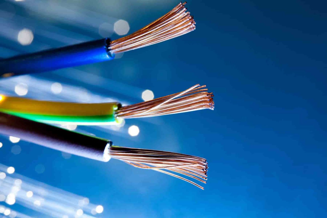 تصویر 3 از کابل برق ساختمانی مناسب مسیر های کوتاه و طولانی
